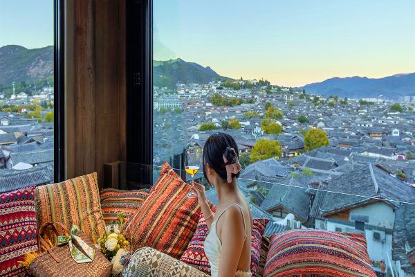 丽江安鹿360度古城雪山极景私汤美宿