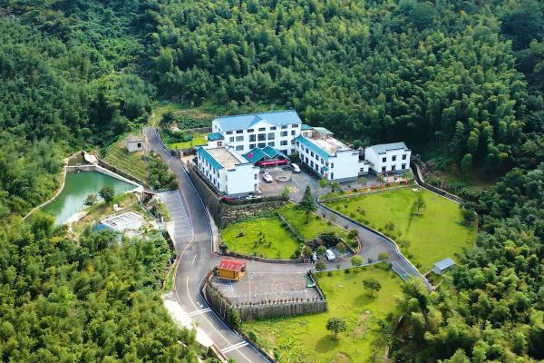 广德天堂山原生态度假山庄